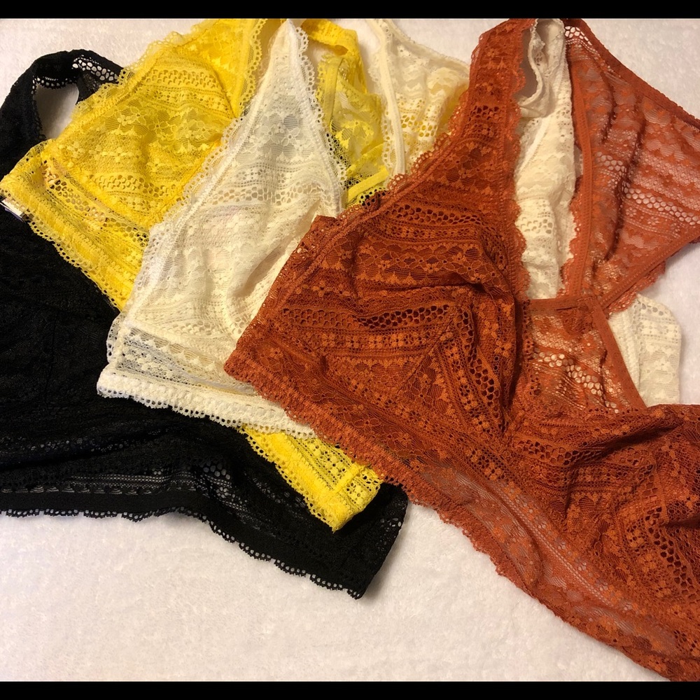 Victoria’s Secret NWT Racer Back Lace Bralette
